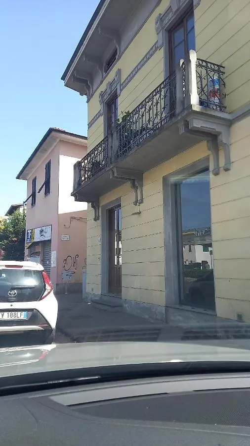 Lucca Holiday Rental- By The Walls N 395 0*,  إيطاليا