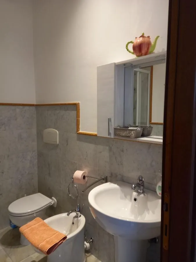 Lucca Holiday Rental- By The Walls N 395