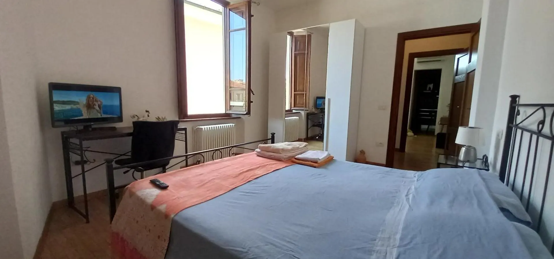 Lucca Holiday Rental- By The Walls N 395